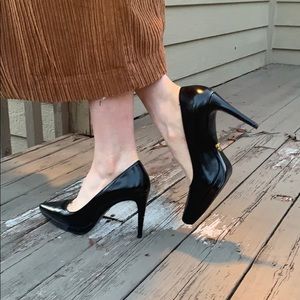 Prada Pumps- authentic and sexy as hell